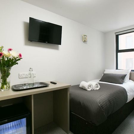 Belvilla Ilford Hill Hotel London Екстер'єр фото