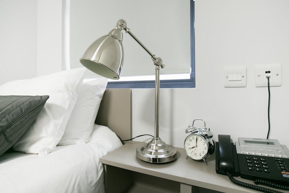 Belvilla Ilford Hill Hotel London Екстер'єр фото