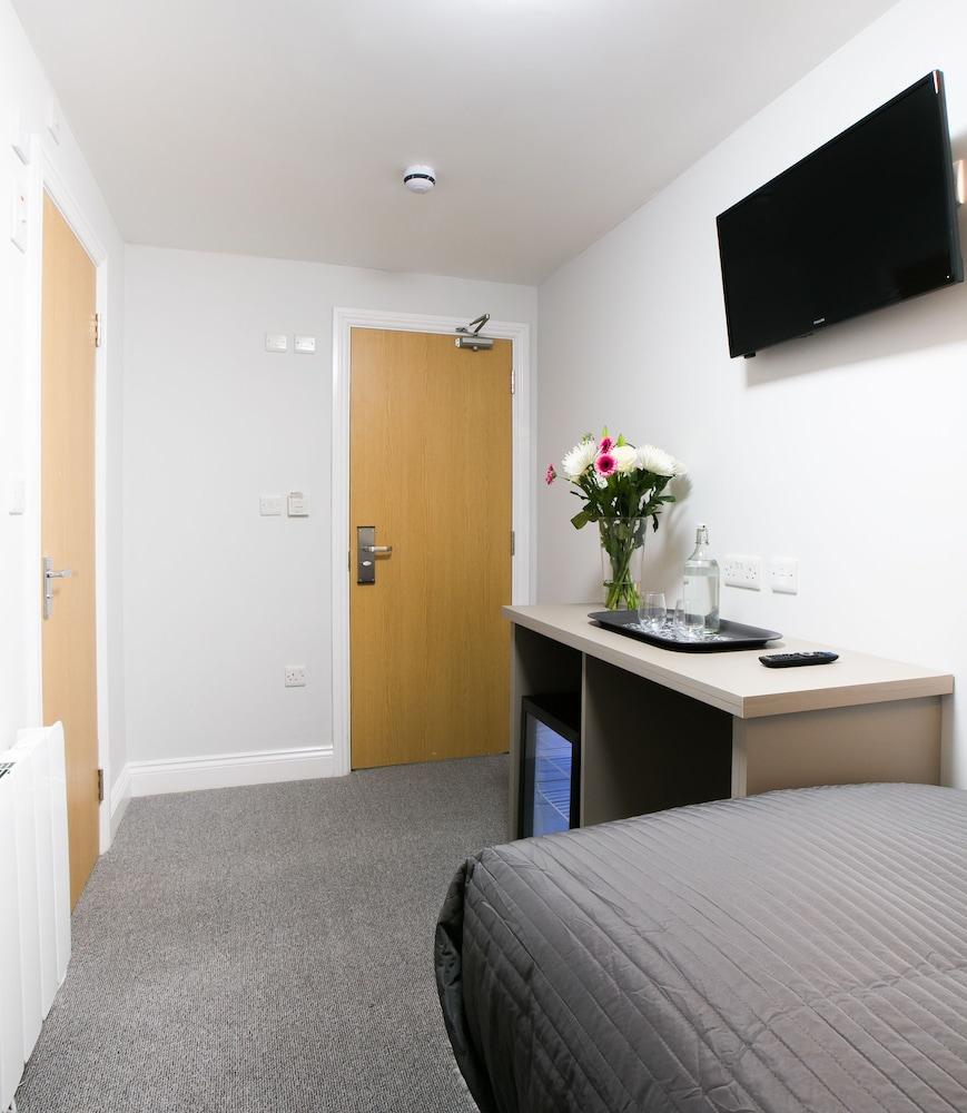 Belvilla Ilford Hill Hotel London Екстер'єр фото