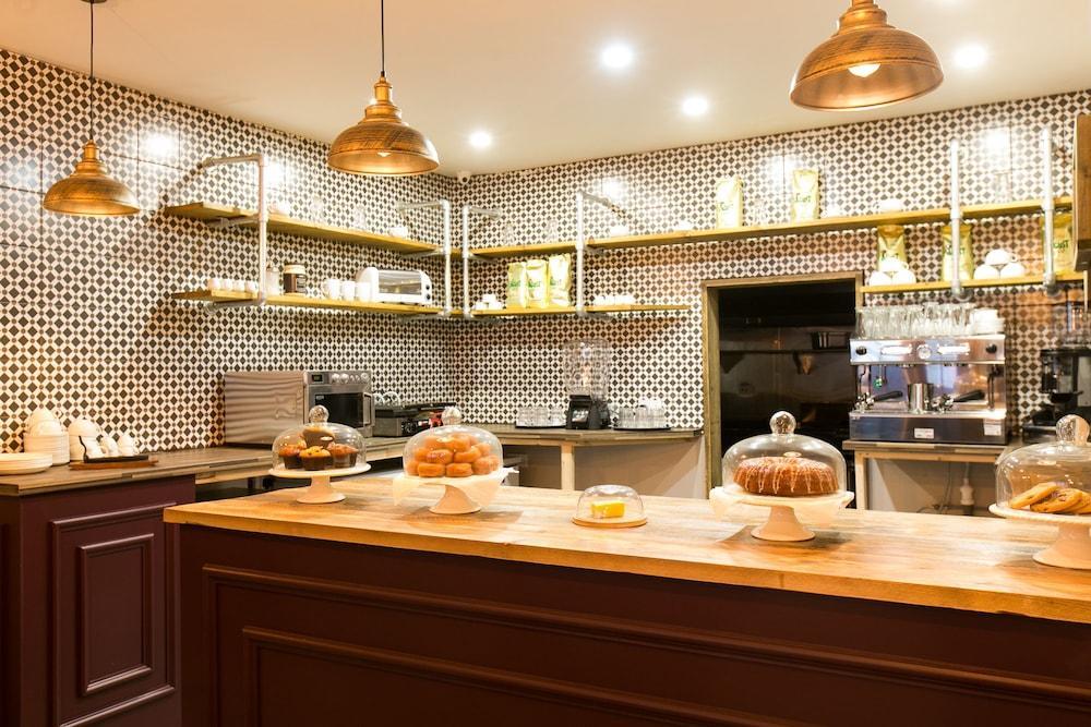 Belvilla Ilford Hill Hotel London Екстер'єр фото
