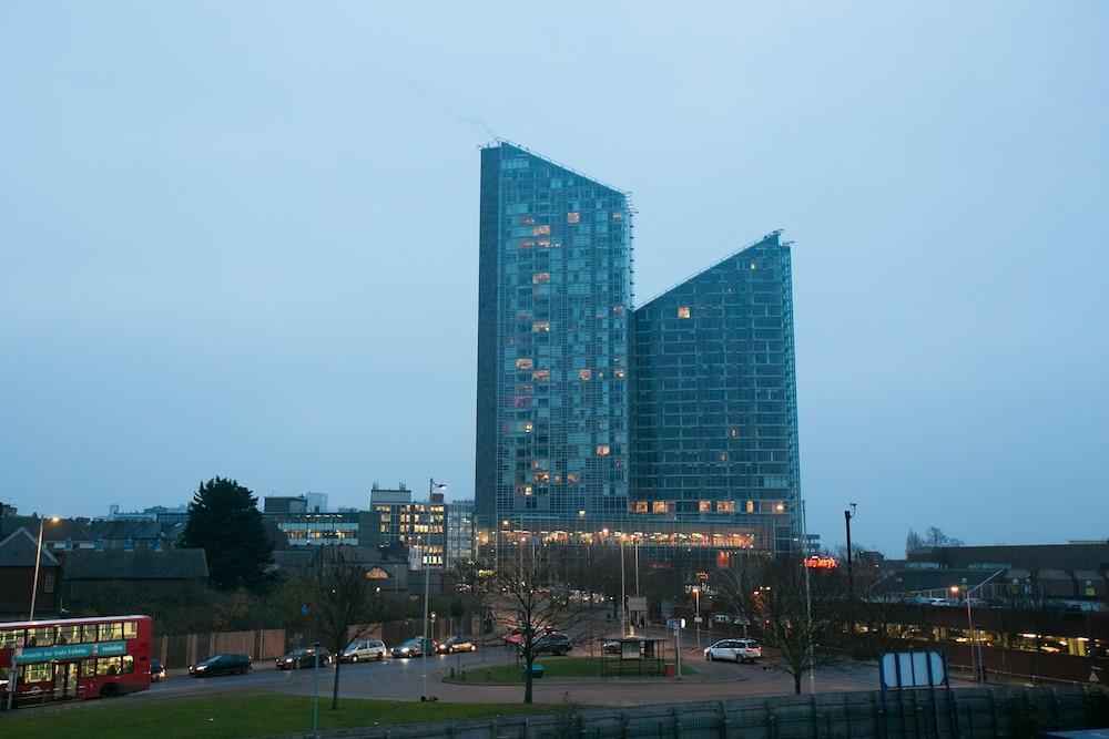 Belvilla Ilford Hill Hotel London Екстер'єр фото