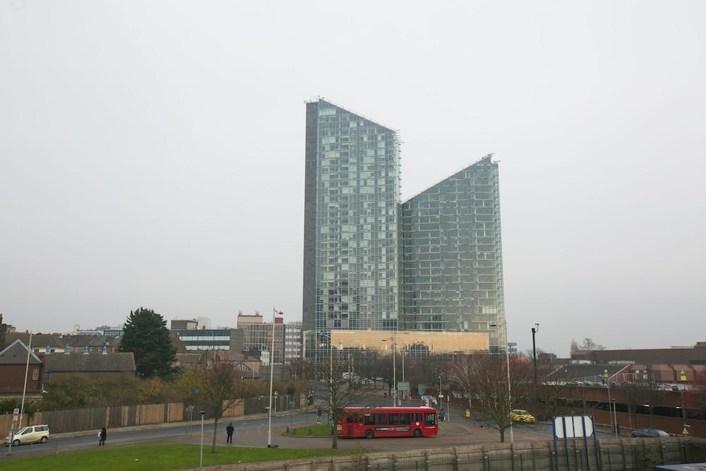 Belvilla Ilford Hill Hotel London Екстер'єр фото